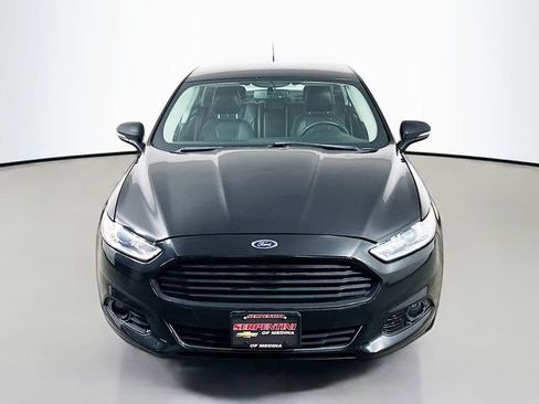Used 2014 Ford Fusion Titanium image 4