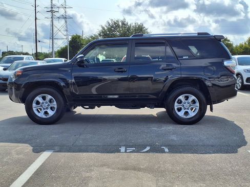 Used 2024 Toyota 4Runner SR5 RWD image 24