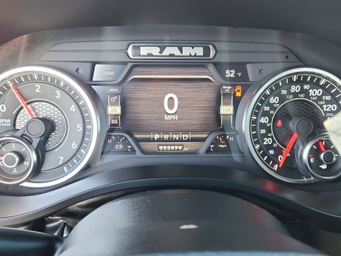 Used 2024 RAM 1500 Laramie image 15