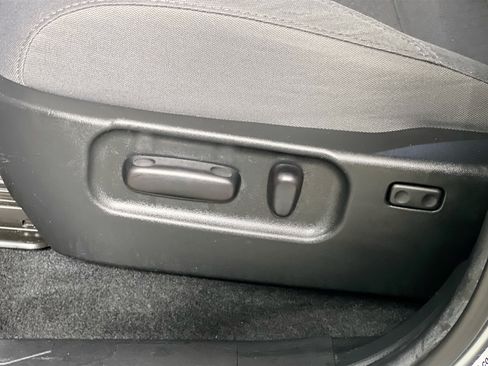Used 2022 Toyota Tacoma SR5 w/ Technology Package RWD image 15