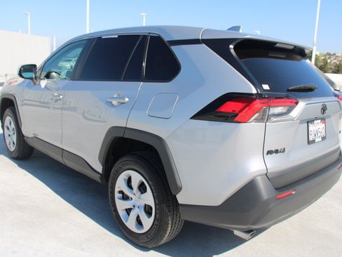 Certified 2025 Toyota RAV4 LE FWD image 5