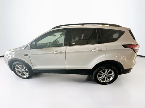 Used 2018 Ford Escape SE AWD/4WD image 4