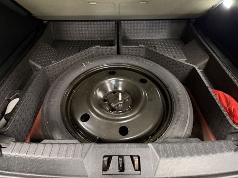 Used 2017 Ford Edge SEL w/ Equipment Group 201A image 28