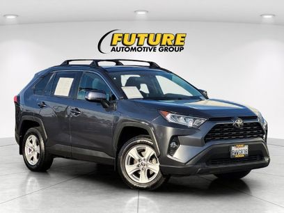 Used 2021 Toyota RAV4 XLE w/ Convenience Package