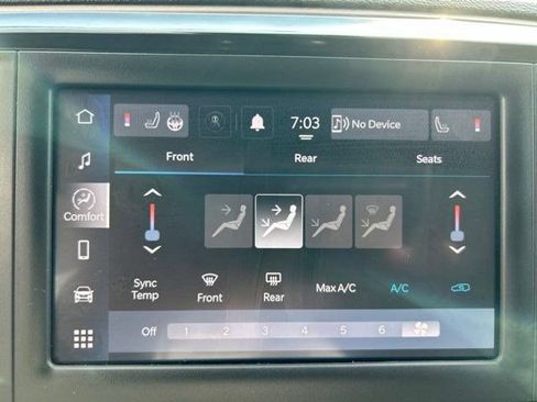 Used 2023 Chrysler Voyager LX FWD image 25