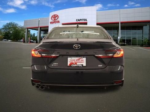 New 2026 Toyota Camry SE image 3