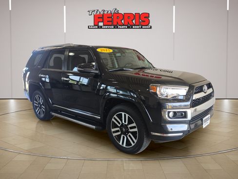 Used 2015 Toyota 4Runner Limited w/ Four Season Floor Mat Package AWD/4WD image 7