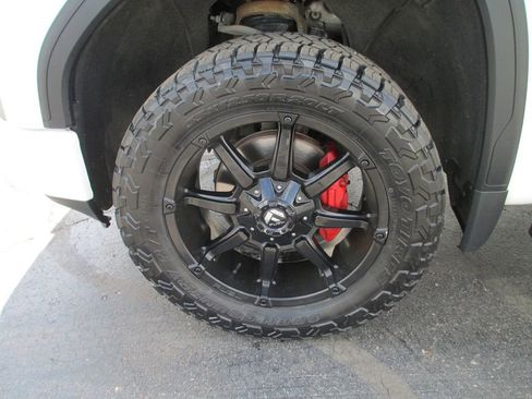 Used 2020 GMC Sierra 1500 AT4 w/ AT4 Premium Package AWD/4WD image 15