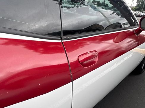 Used 2013 Dodge Challenger SXT RWD image 16