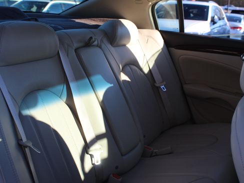 Used 2007 Buick Lucerne CXL image 27