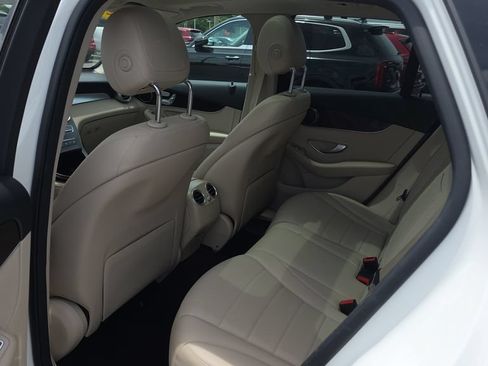 Used 2022 Mercedes-Benz GLC 300 image 24