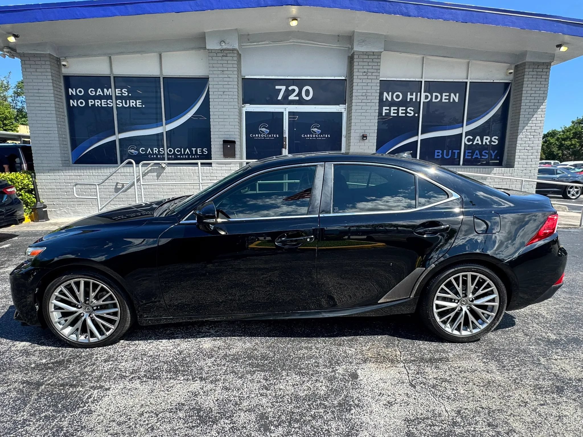 Used 2014 Lexus IS 250 w/ Navigation Package RWD image 9