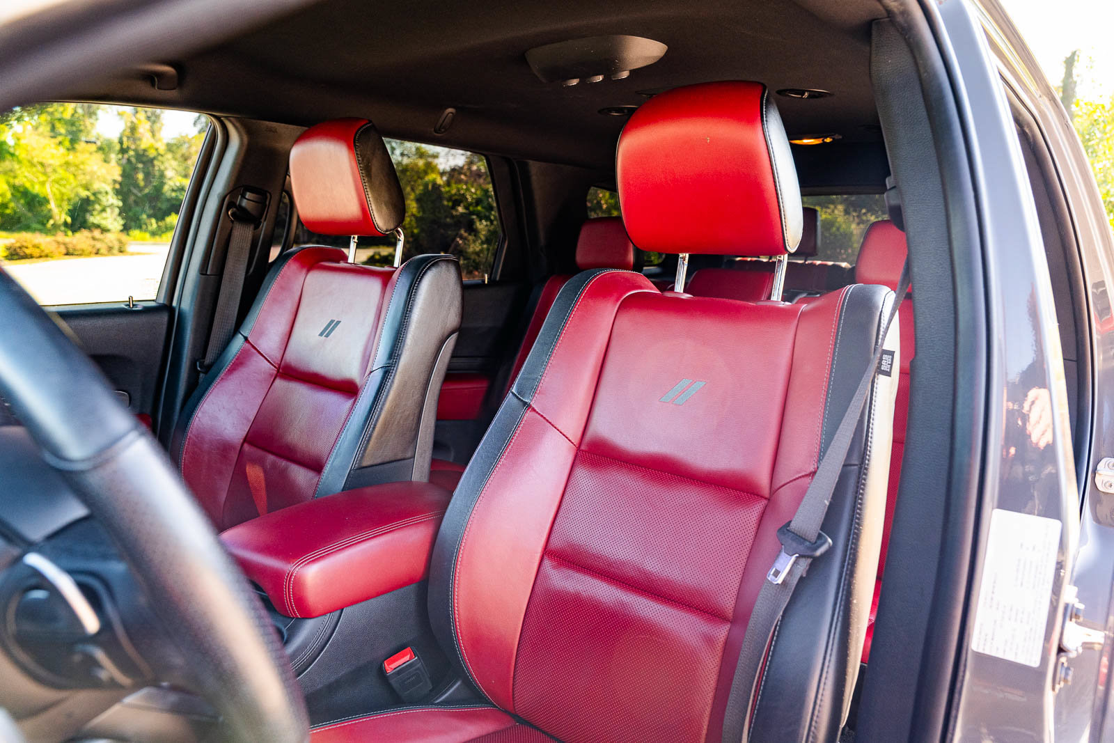 Used 2022 Dodge Durango R/T w/ Blacktop Package AWD/4WD image 26