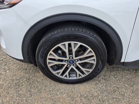 Used 2022 Ford Escape SEL AWD/4WD image 3