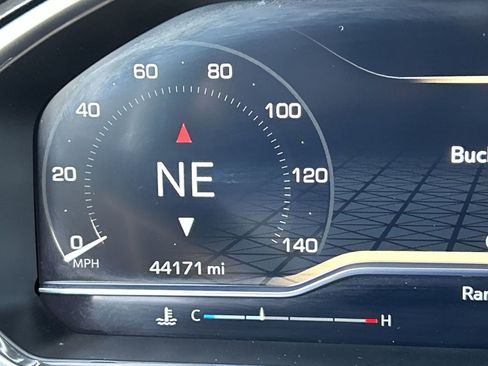 Used 2023 GMC Sierra 1500 SLE image 12