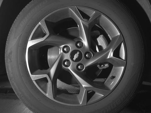 Used 2025 Chevrolet Trax LT image 13