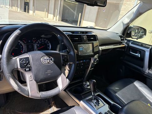 Used 2014 Toyota 4Runner Limited AWD/4WD image 15