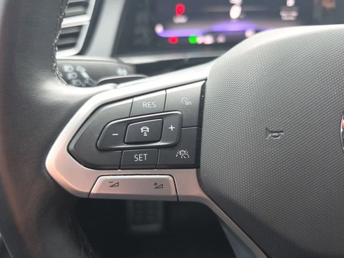 Used 2024 Volkswagen Atlas Cross Sport SEL R-Line AWD/4WD image 31