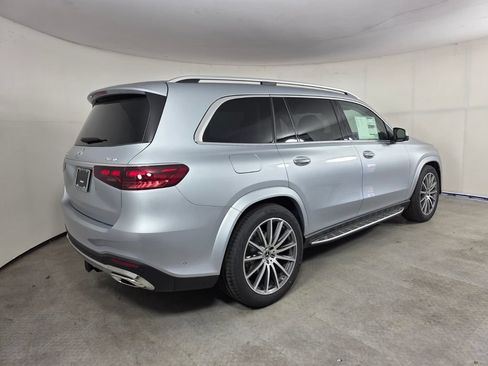 New 2026 Mercedes-Benz GLS 450 4MATIC image 4