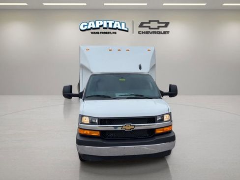 New 2025 Chevrolet Express 3500 w/ Power Convenience Package image 8