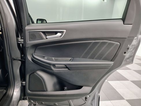 Used 2023 Ford Edge ST image 27