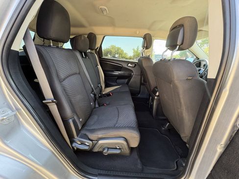 Used 2017 Dodge Journey SE FWD image 10