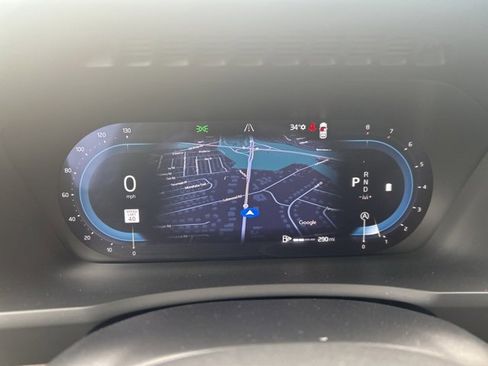 Used 2025 Volvo XC90 B5 Plus image 20