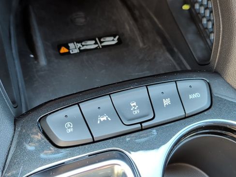 Used 2024 Chevrolet TrailBlazer ACTIV w/ Convenience Package AWD/4WD image 46