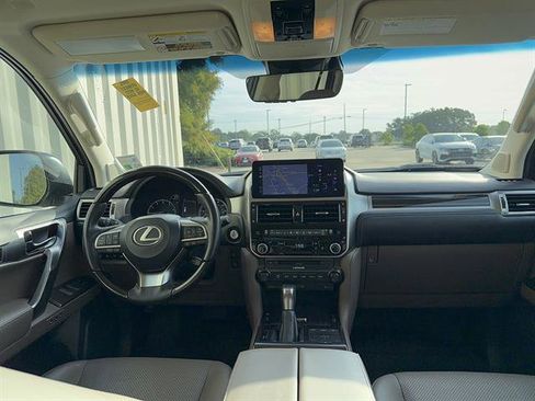 Certified 2023 Lexus GX 460 Luxury w/ Sport Design Package AWD/4WD image 3