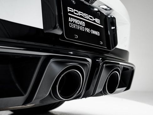 Certified 2025 Porsche 911 Carrera GTS image 39