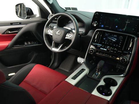 Used 2025 Lexus LX 700h F Sport image 60