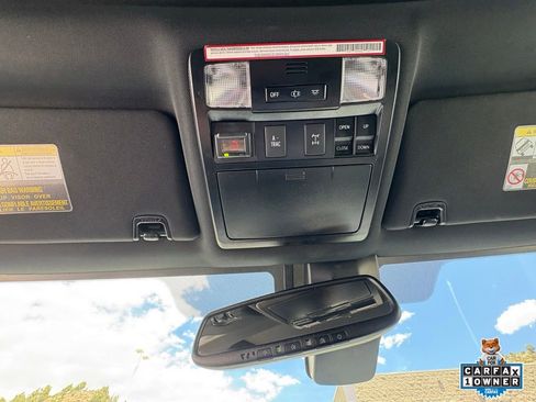 Used 2021 Toyota Tacoma TRD Off-Road w/ TRD Premium Off Road Package AWD/4WD image 18