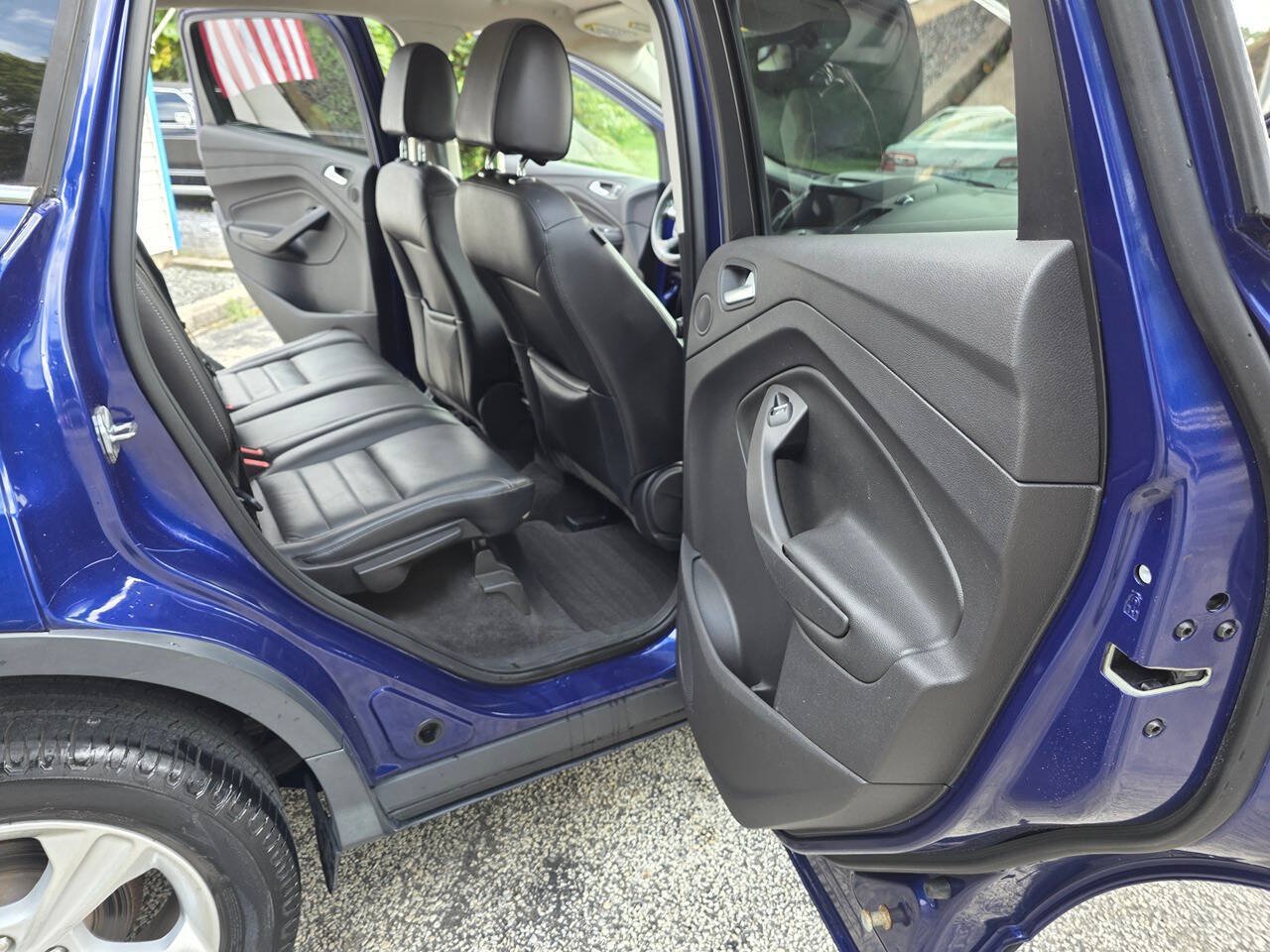 Used 2016 Ford Escape SE w/ SE Leather Comfort Package FWD image 19