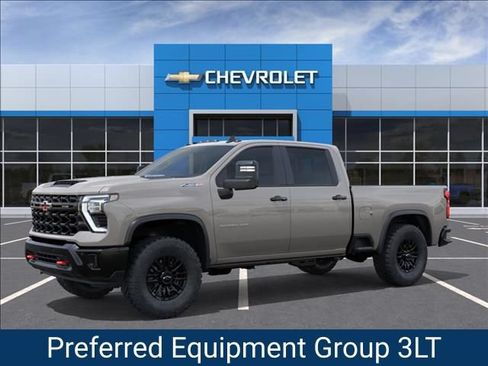 New 2026 Chevrolet Silverado 2500 ZR2 AWD/4WD image 2