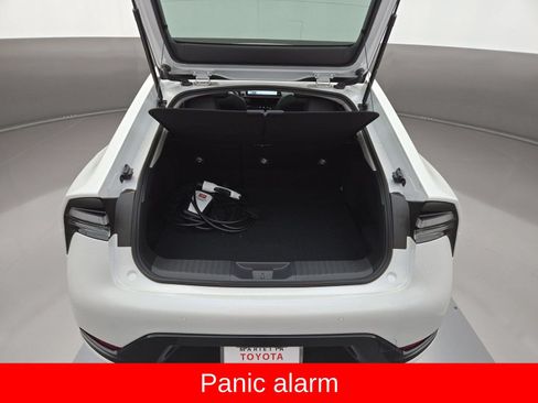 New 2026 Toyota Prius Plug-In Hybrid FWD image 26