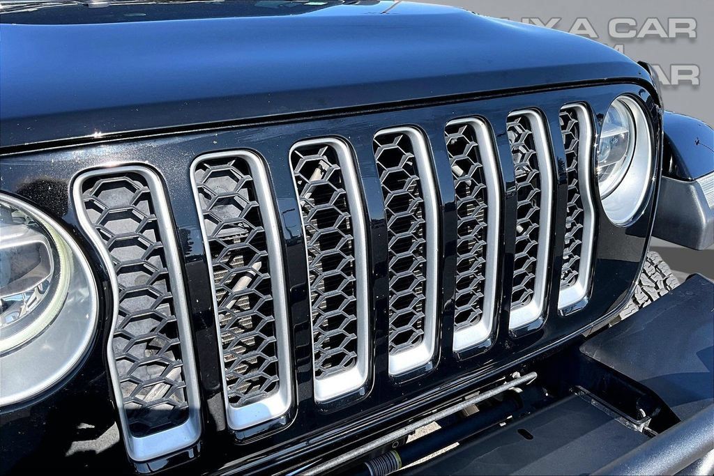 Used 2020 Jeep Gladiator Overland AWD/4WD image 28