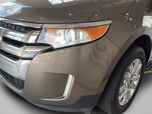 Used 2013 Ford Edge Limited FWD image 3
