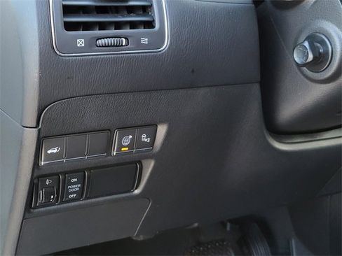 Used 2017 INFINITI QX80 Base w/ Driver Assistance Package image 20