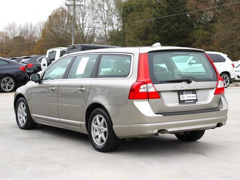Used 2008 Volvo V70 image 5