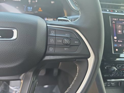 New 2026 Jeep Grand Cherokee L Laredo AWD/4WD image 20