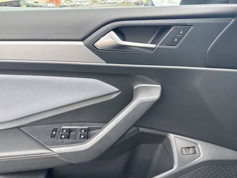New 2026 Volkswagen Jetta SE FWD image 14