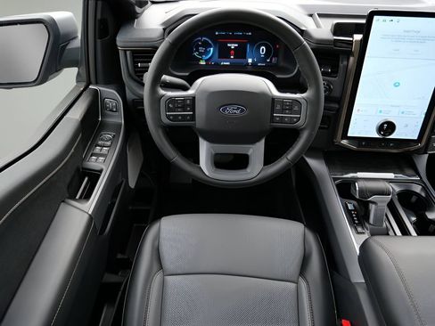 Used 2025 Ford F150 Lightning Lariat AWD/4WD image 14