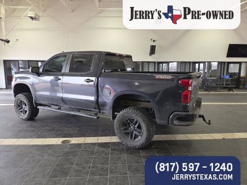 Used 2023 Chevrolet Silverado 1500 Custom Trail Boss w/ LPO, Dark Essentials Package image 8