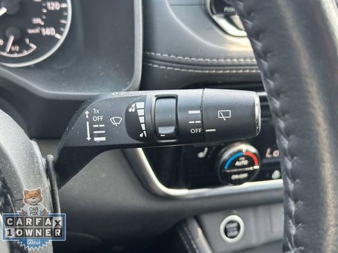 Used 2023 Nissan Rogue SL AWD/4WD image 28