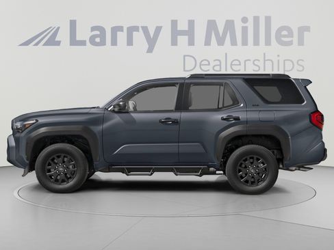 Used 2026 Toyota 4Runner SR5 AWD/4WD image 3