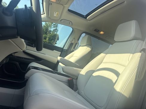 Used 2026 Honda Odyssey EX-L image 31