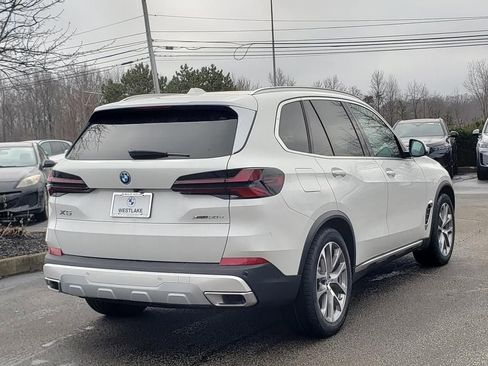New 2026 BMW X5 xDrive50e image 4