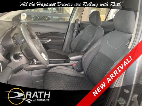 Used 2021 Nissan Kicks SV image 8