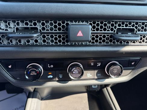 Certified 2024 Honda HR-V Sport image 18
