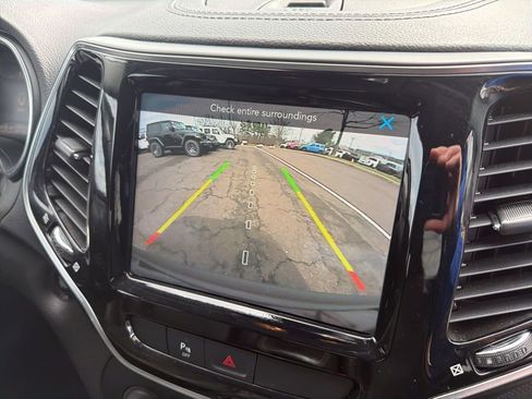 Certified 2020 Jeep Cherokee Limited AWD/4WD image 19